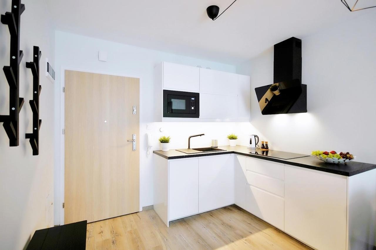Apartament Andar Z Miejscem Parkingowym Kolobrzeg Exterior photo